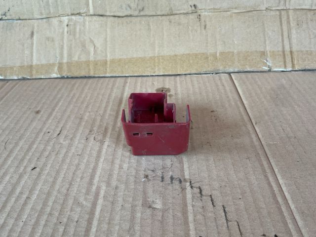 bontott MAZDA 6 Akkumulátor Saru Fedél