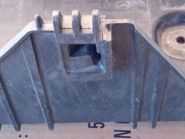 bontott MAZDA 6 Akkumulátor Tartó