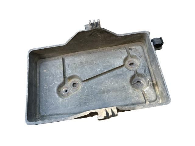 bontott MAZDA 6 Akkumulátor Tartó