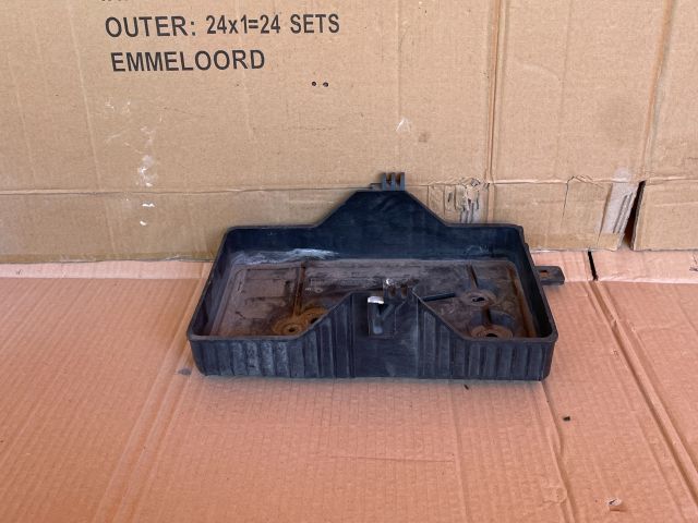 bontott MAZDA 6 Akkumulátor Tartó