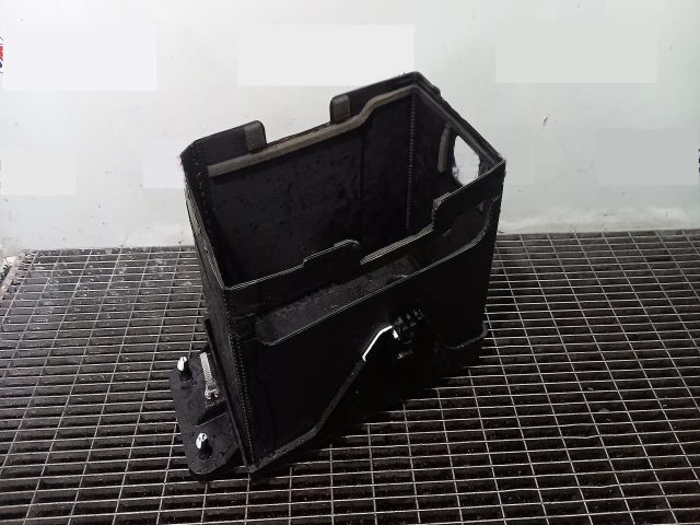 bontott MAZDA 6 Akkumulátor Tartó