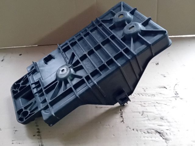 bontott MAZDA 6 Akkumulátor Tartó