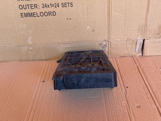 bontott MAZDA 6 Akkumulátor Tartó