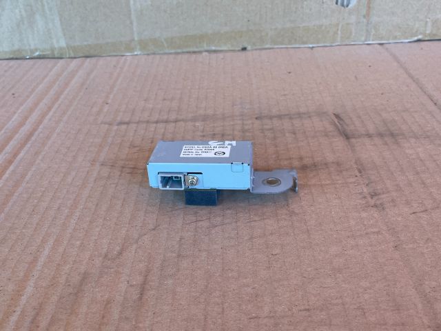 bontott MAZDA 6 Antenna Erősítő