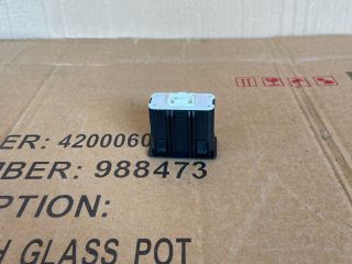 bontott MAZDA 6 AUX Csatlakozó