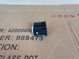 bontott MAZDA 6 AUX Csatlakozó