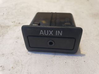 bontott MAZDA 6 AUX Csatlakozó