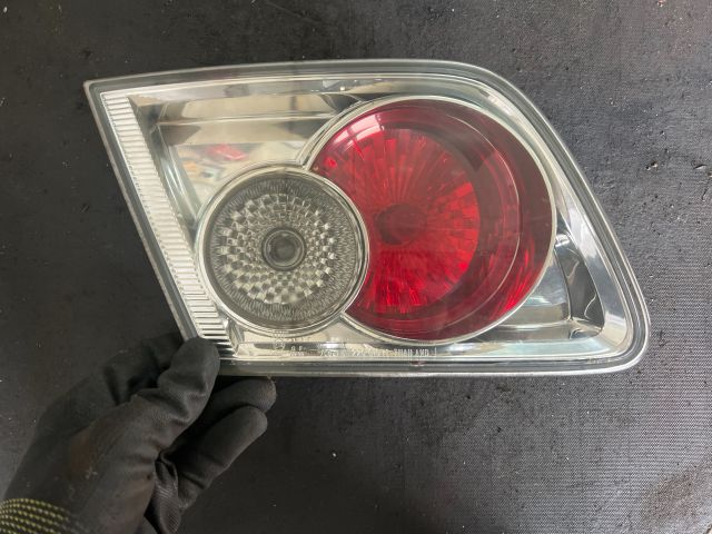 bontott MAZDA 6 Bal Belső Hátsó Lámpa