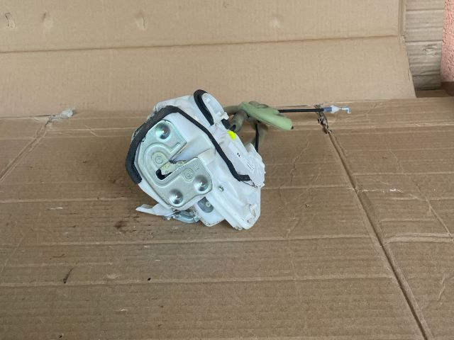 bontott MAZDA 6 Bal Csomagtérajtó Zárszerkezet