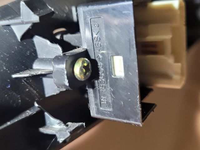 bontott MAZDA 6 Bal első Ablakemelő Kapcsoló Keret