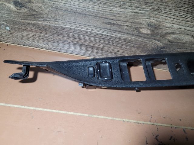 bontott MAZDA 6 Bal első Ablakemelő Kapcsoló Keret