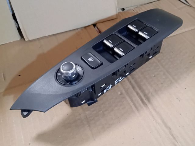 bontott MAZDA 6 Bal első Ablakemelő Kapcsoló