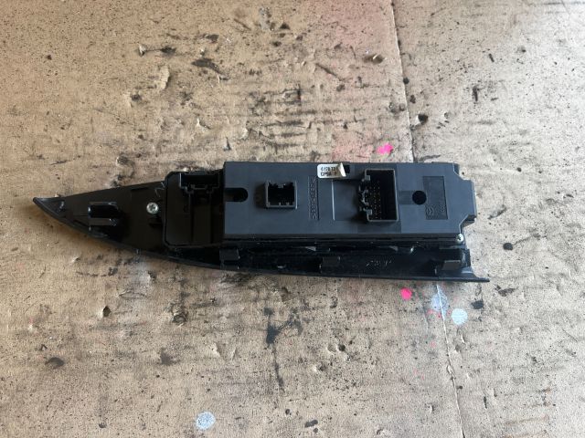 bontott MAZDA 6 Bal első Ablakemelő Kapcsoló