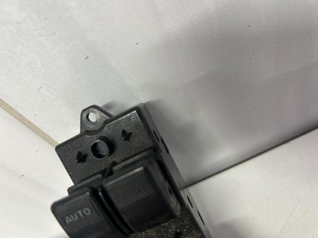 bontott MAZDA 6 Bal első Ablakemelő Kapcsoló