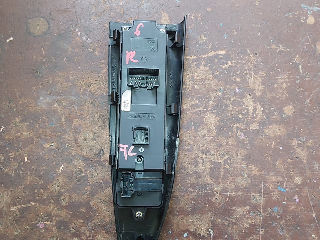 bontott MAZDA 6 Bal első Ablakemelő Kapcsoló