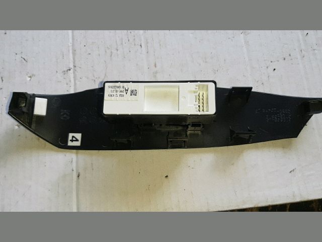 bontott MAZDA 6 Bal első Ablakemelő Kapcsoló