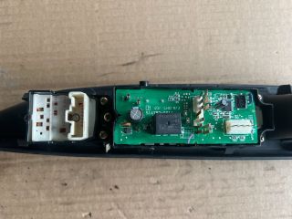 bontott MAZDA 6 Bal első Ablakemelő Kapcsoló