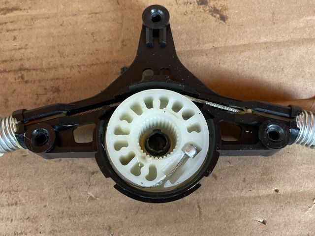 bontott MAZDA 6 Bal első Ablakemelő Szerkezet (Elektromos)