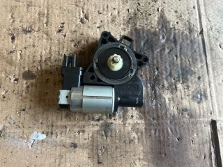 bontott MAZDA 6 Bal első Ablaktörlő Motor