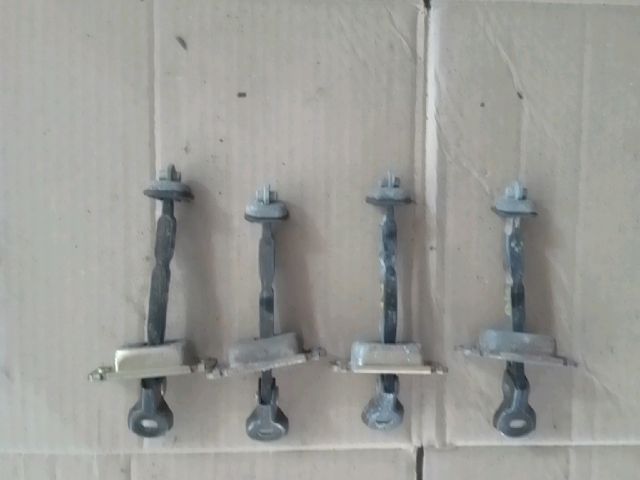 bontott MAZDA 6 Bal első Ajtóhatároló