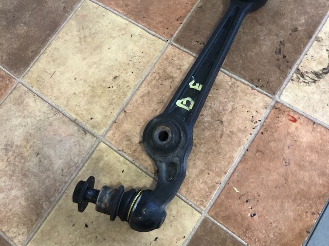 bontott MAZDA 6 Bal első Alsó Lengőkar