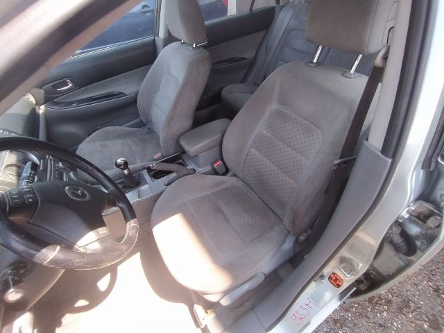 bontott MAZDA 6 Bal első Alsó Zsanér