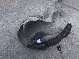 bontott MAZDA 6 Bal első Dobbetét (Kerékjárati, Műanyag)