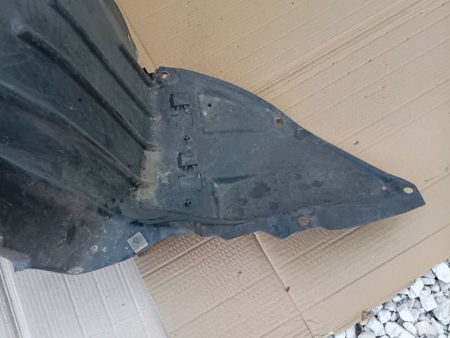 bontott MAZDA 6 Bal első Dobbetét (Kerékjárati, Műanyag)