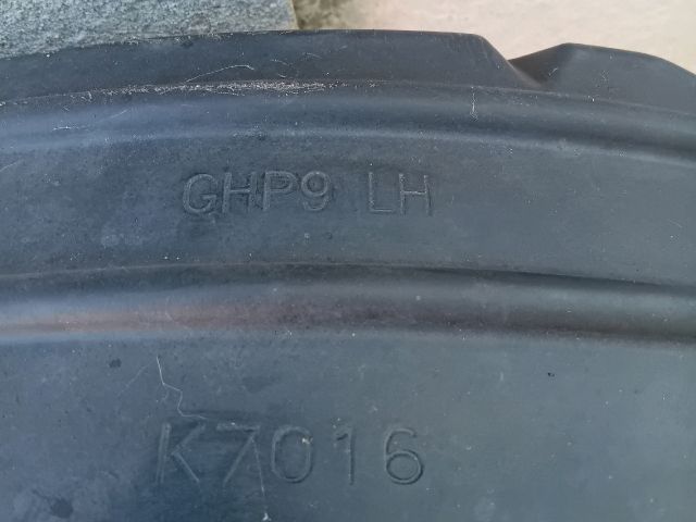 bontott MAZDA 6 Bal első Dobbetét (Kerékjárati, Műanyag)