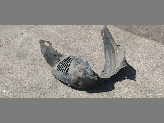 bontott MAZDA 6 Bal első Dobbetét (Kerékjárati, Műanyag)