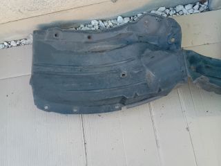 bontott MAZDA 6 Bal első Dobbetét (Kerékjárati, Műanyag)