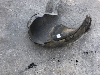 bontott MAZDA 6 Bal első Dobbetét (Kerékjárati, Műanyag)