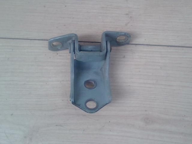 bontott MAZDA 6 Bal első Felső Zsanér