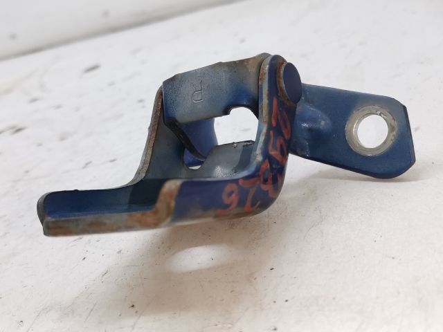 bontott MAZDA 6 Bal első Felső Zsanér