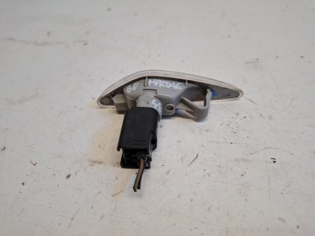 bontott MAZDA 6 Bal első Irányjelző