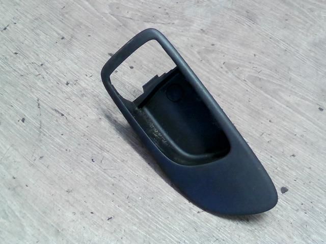 bontott MAZDA 6 Bal első Kilincs Burkolat