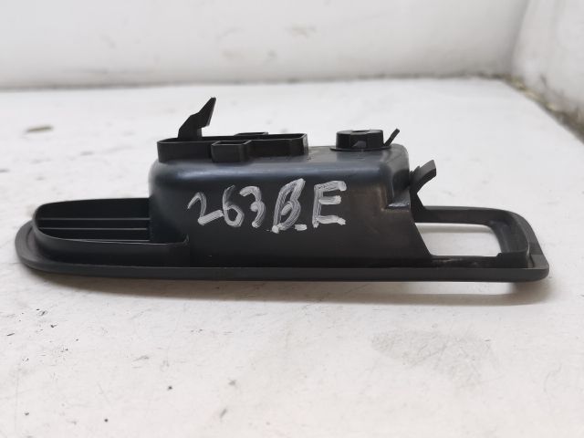 bontott MAZDA 6 Bal első Kilincs Burkolat