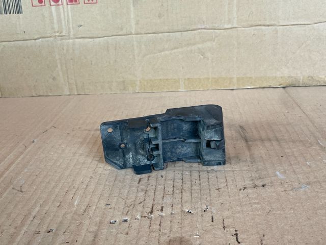 bontott MAZDA 6 Bal első Lökhárító Tartó (Műanyag)