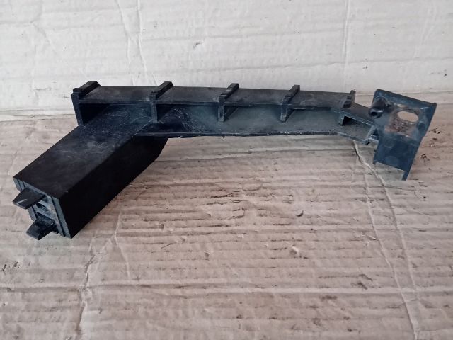 bontott MAZDA 6 Bal első Lökhárító Tartó (Műanyag)