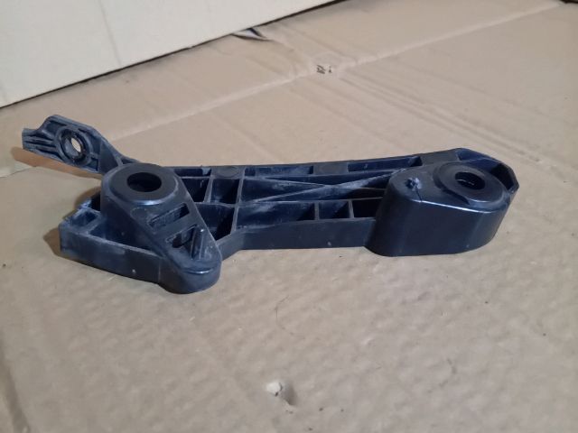 bontott MAZDA 6 Bal első Oldal Lökhárító Tartó (Műanyag)