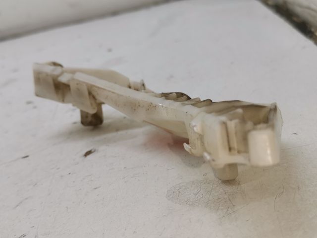 bontott MAZDA 6 Bal első Oldal Lökhárító Tartó (Műanyag)