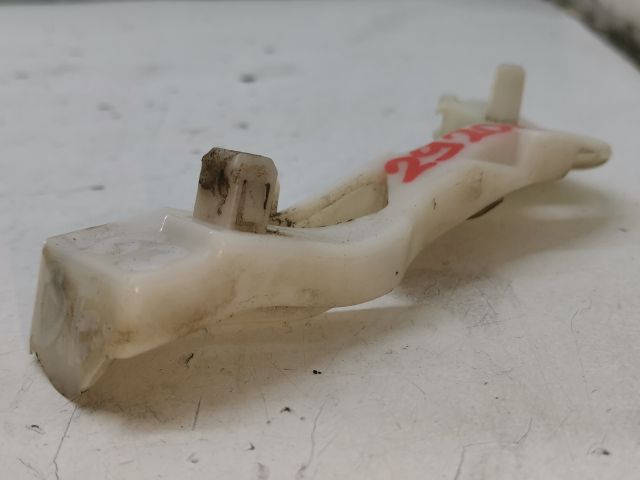 bontott MAZDA 6 Bal első Oldal Lökhárító Tartó (Műanyag)