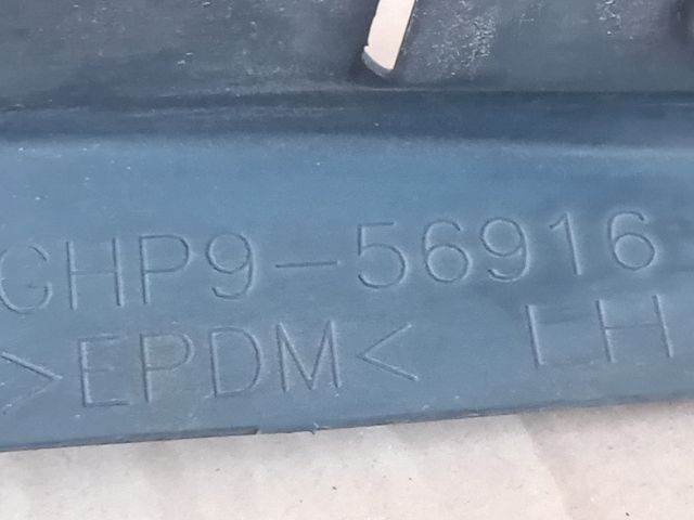 bontott MAZDA 6 Bal első Sárvédő Díszléc