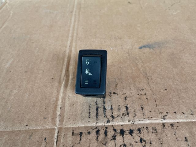 bontott MAZDA 6 Bal első Ülésfűtés Kapcsoló