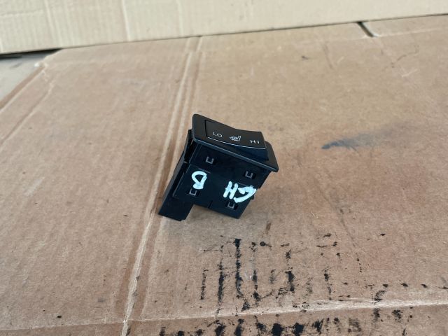 bontott MAZDA 6 Bal első Ülésfűtés Kapcsoló