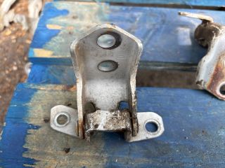 bontott MAZDA 6 Bal első Zsanér