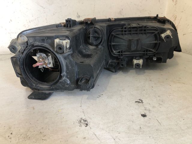 bontott MAZDA 6 Bal Fényszóró