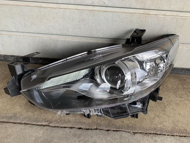 bontott MAZDA 6 Bal Fényszóró