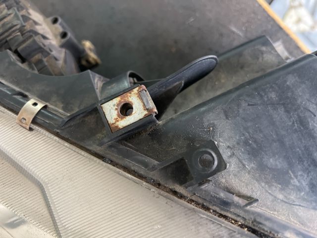 bontott MAZDA 6 Bal Fényszóró