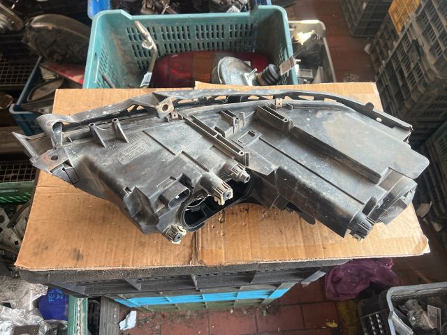 bontott MAZDA 6 Bal Fényszóró